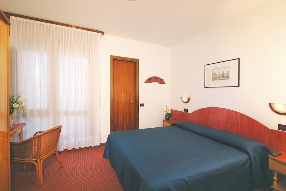 Hotel Friuli لينانو سابيادورو المظهر الخارجي الصورة
